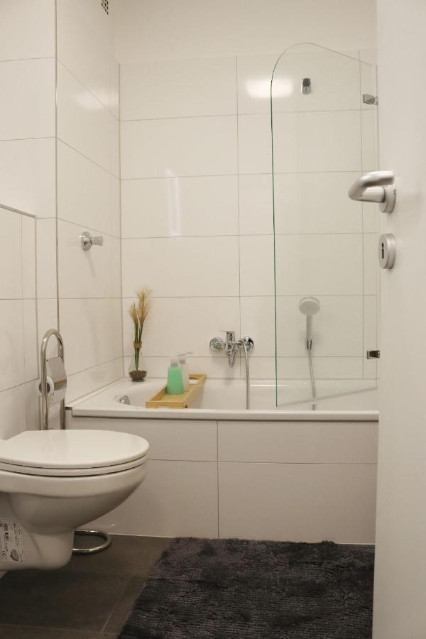 3 Zimmer, 68Qm, Parkplatz, Messe Dus, Logport, Duisport 杜伊斯堡 外观 照片